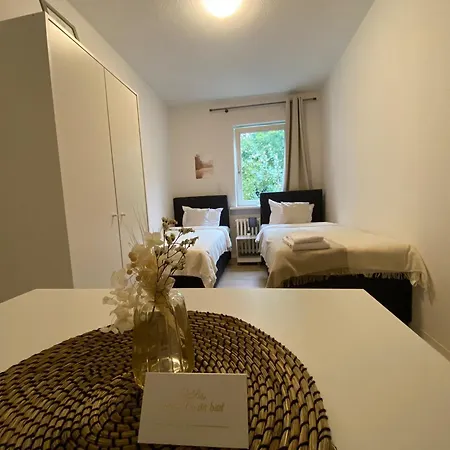 Apartamento Zentrale 3-zimmer Mit Balkon - Perfekt Für Monteure Und Familien Neumünster