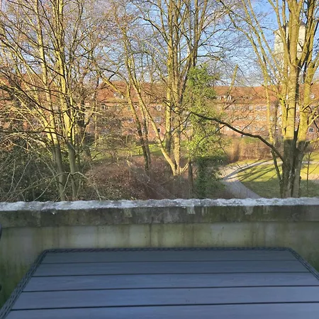 Apartamento Zentrale 3-zimmer Mit Balkon - Perfekt Für Monteure Und Familien Neumünster